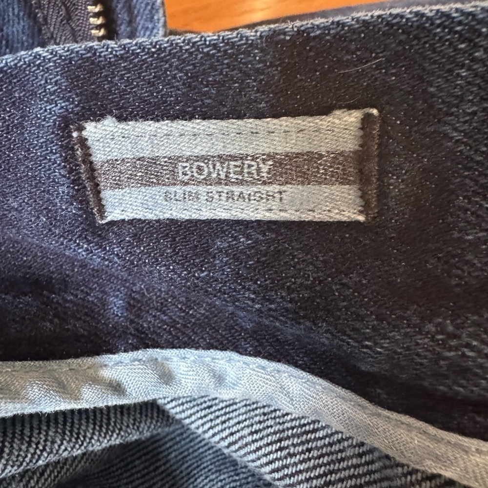 John Varvatos Men’s Bowery Jeans. - Picture 8 of 8